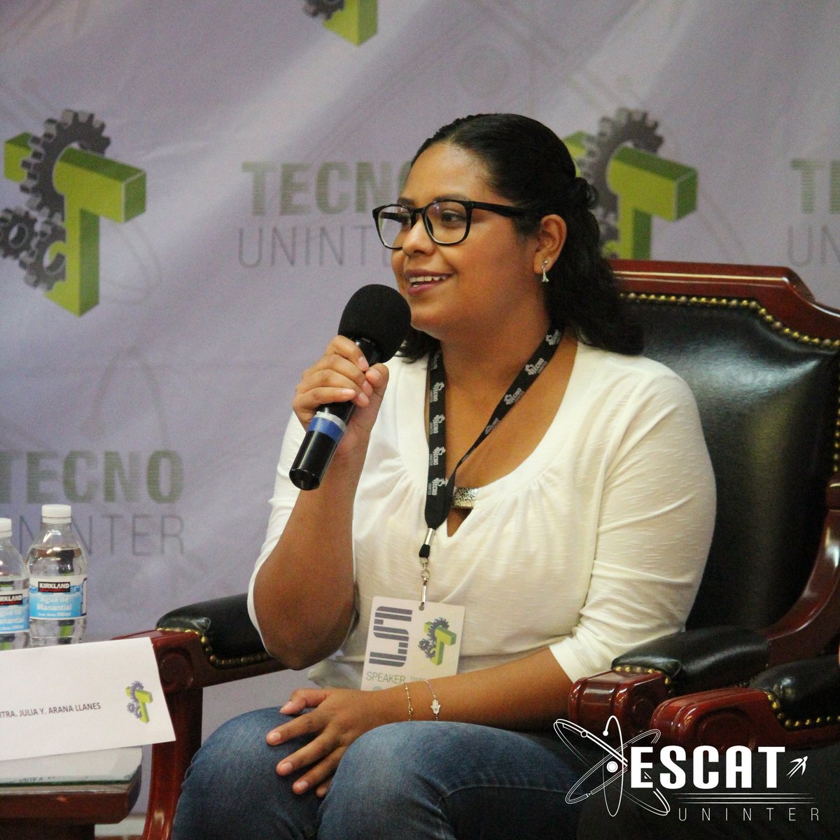 EscatUninter's tweet image. Buena participación de ex alumnos en Foro #OrgulloUninter #SoyUninter