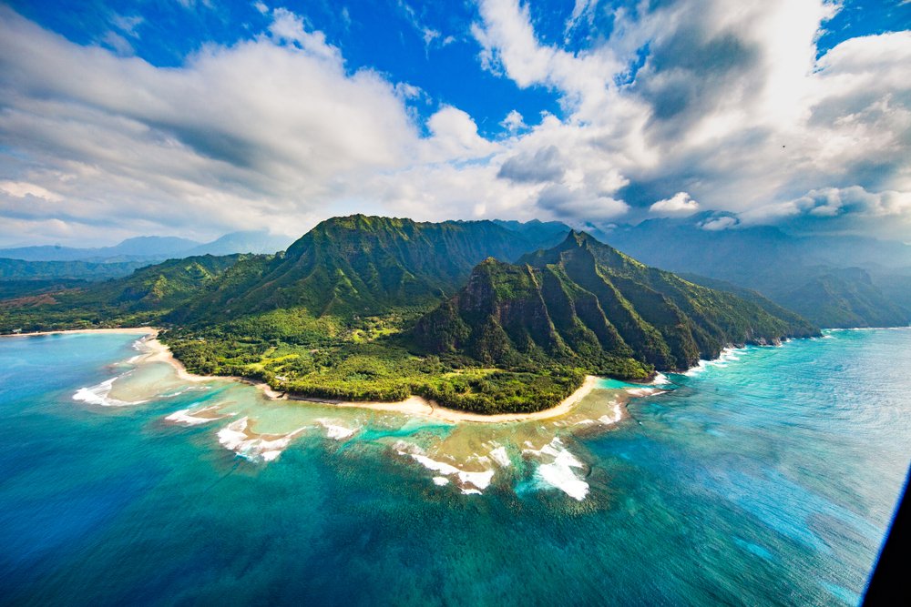 GoWaikiki_'s tweet photo. Once the Hawaii shuttle service has taken you to your hotel, what are you going to do in tropical paradise, and what parts of the island will you see first!! https://t.co/wdnnQDn22V
#gowaikiki #hawaiitourservices #shuttleairportservice https://t.co/ofHlXgYMnn