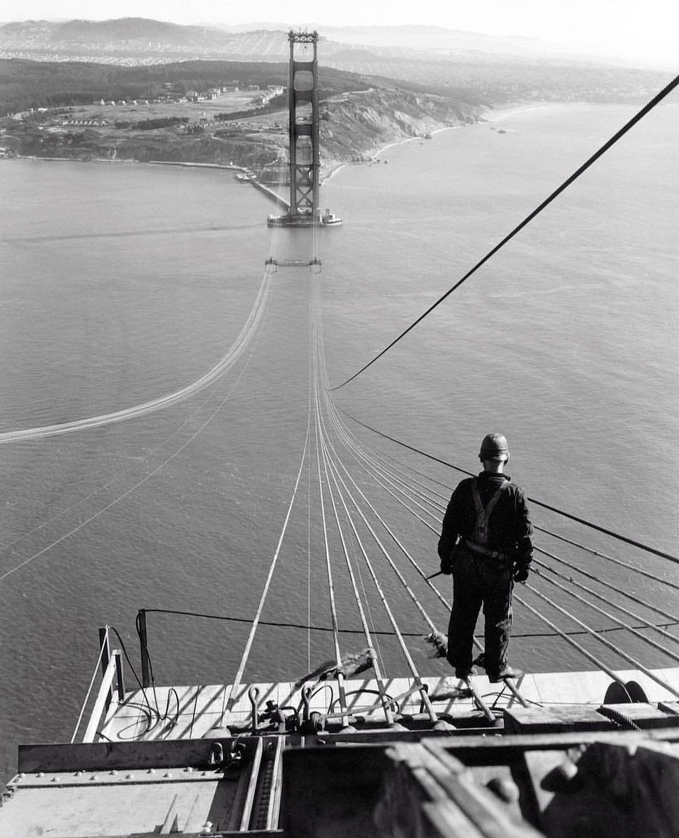 mechrec's tweet photo. #WednesdayWisdom Many thought that the Golden Gate Bridge was an impossible project. 

85 years later, it stands as an international landmark of civil engineering. https://t.co/G0xp7D5MuJ