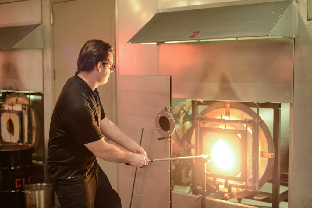 Enjoy an evening of mystery &amp; glassware in <a href="/UrbanGlass/">UrbanGlass</a>’ glass studios on 10/10!  A palm reader will be present at #MysteryGlass cocktail party to tell your fortune, cocktails by <a href="/brooklyngin/">Brooklyn Gin</a> and awe-inspiring feats of glassblowing by <a href="/Fredini/">Fred Kahl</a>. Tickets: bit.ly/2QAmDul