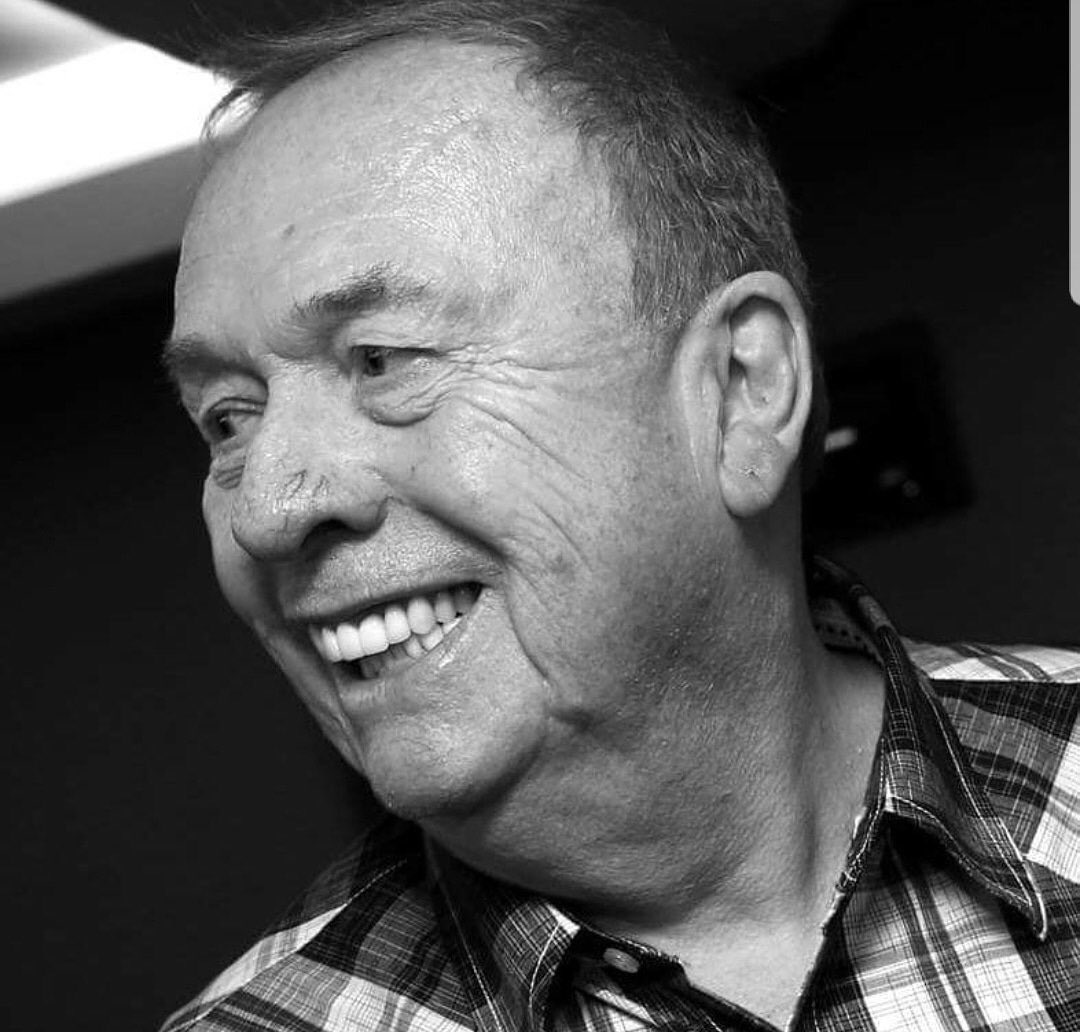 I’m so shocked that Geoff Emerick is no longer with us. He was the best engineer. Not only was he the best engineer, he was very very kind. 
love, yoko