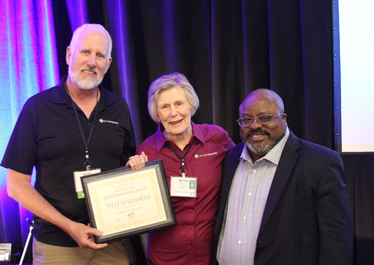 OregonCities's tweet photo. Congrats to the @CityofMilwaukie, winners of the 2018 Helen and Alan Berg Good Governance Award for their "All Aboard!" community visioning project. #ORCities2018 https://t.co/dKh4krJRUf