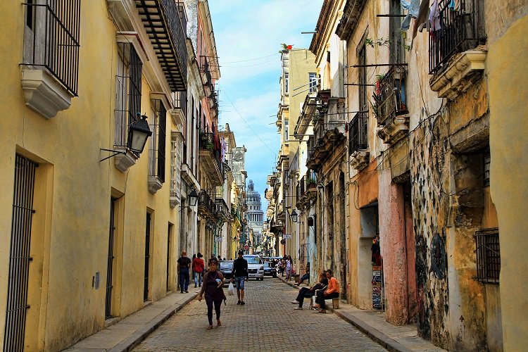 DeCubaHudds's tweet photo. #Huddersfield, are you excited for a taste of #Cuba? Here's why its food is one of our favourites: https://t.co/EgV5EJR3Iu https://t.co/P5STsoIU7W