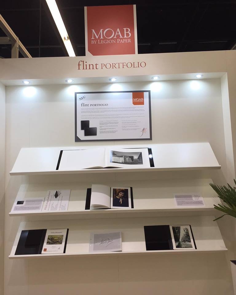 MoabPaper's tweet photo. New Flint Portfolios on display at @photokina  with images by our #MoabMasters. With the new #FlintPortfolio, you could use any Moab Paper. 

#Portfolio #MoabPaper #MakeItWithMoab https://t.co/Q59d3woQ4j