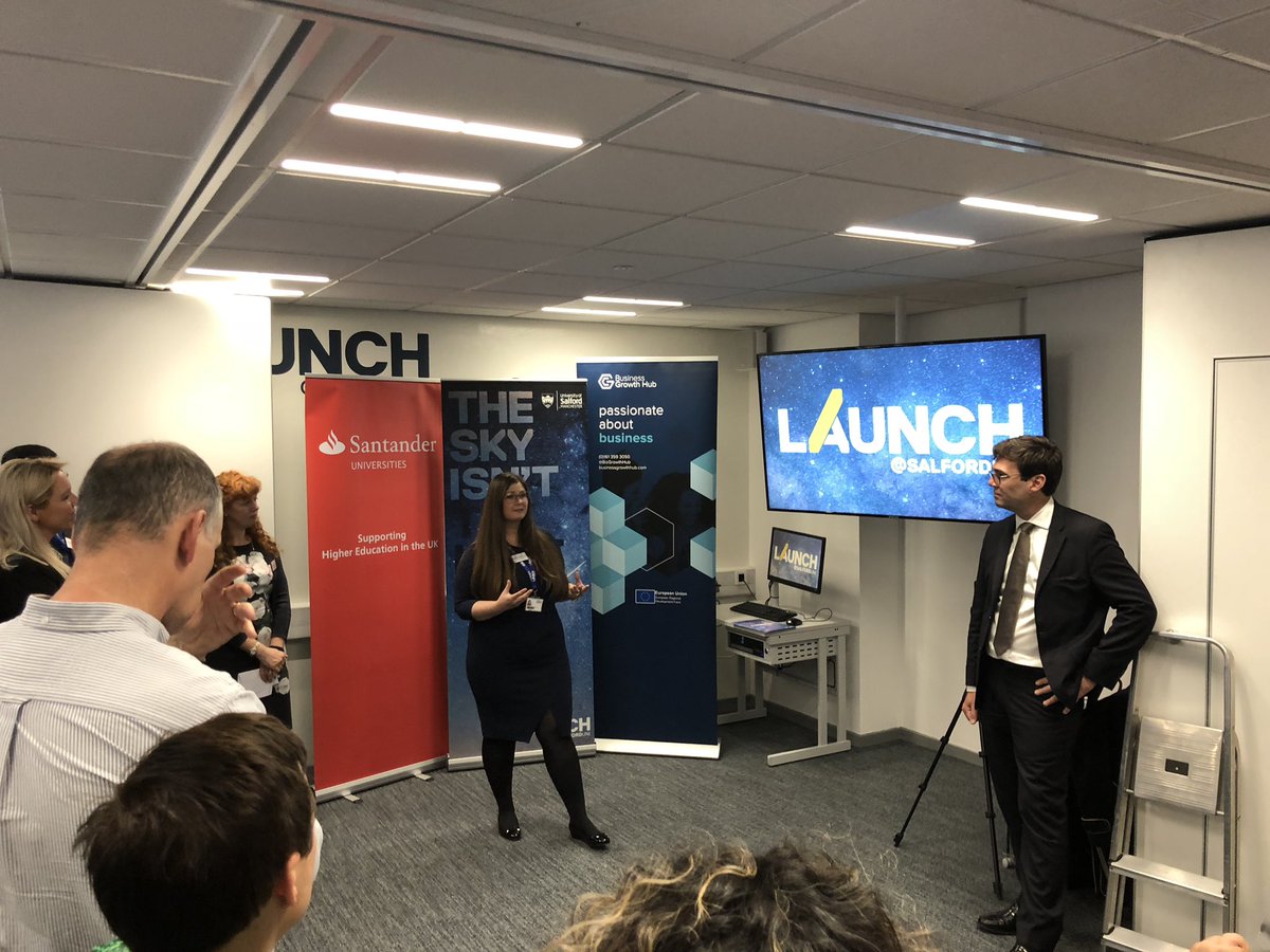 UoSLaunch's tweet photo. Incubator manager @Justyna_Turner introduces @UoSLaunch and our new #Entrepreneurs and the #support for #startups from our #enterprise team and our partners @santanderukbiz @BizGrowthHub as well as the team of @SalfordUni #academics too #WeHaveLaunched https://t.co/WIYNrjoZBh