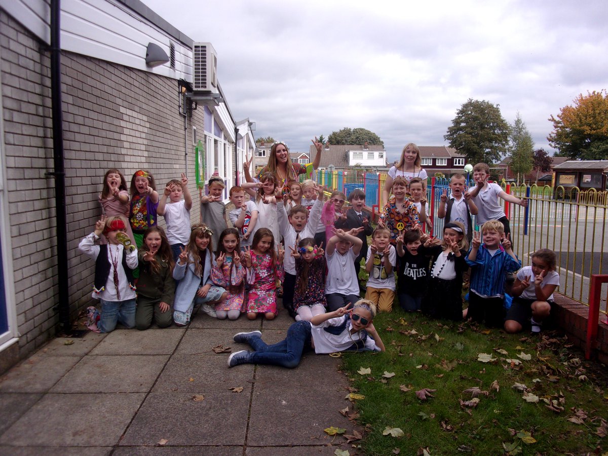MissJenkinson's tweet photo. Y3 worked their socks off today: making, creating, composing, writing, producing and performing all things 1960's - who knew there was so much to learn from the 1960's @GarswoodPrimary #decadeinaday #enjoy #learn #engross #apply #master website has the full gallery https://t.co/JZsw2IEwVx