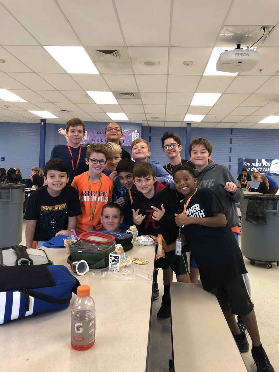 EmilyTammaru's tweet photo. I stopped into 6th grade lunch today @glencrestms and thoroughly enjoyed talking with these students about what they loved about middle schools and some of their struggles. Can’t wait to come back soon! #89empowers #engagewithstudents https://t.co/vA98psAiRi