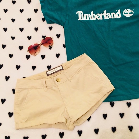 So good I had to share! Check out all the items I'm loving on @Poshmarkapp from @pm_birdyrose @MarLiLynShop<a href="/tag/fashion"class="tags"><span>#fashion</span></a><a href="/tag/shopmycloset"class="tags"><span>#shopmycloset</span></a><a href="/tag/style"class="tags"><span>#style</span></a><a href="/tag/peanuts"class="tags"><span>#peanuts</span></a><a href="/tag/poshmark"class="tags"><span>#poshmark</span></a>