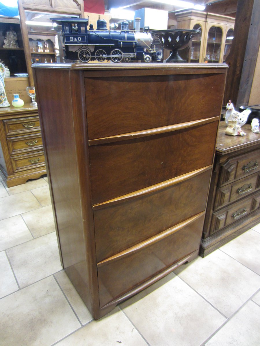 SecondsCity's tweet photo. Well, #wood you take a look at these beauties! Har har har 🤣 #WoodworkWednesday
Prices drop 1% every day. Call us at 440-845-3000 to find out more about an item and get today's price. Tell them you saw it on Twitter! #ShopSmall #ShopLocal #ConsignCLE #LocalCLE https://t.co/Y0RYgNVRjd