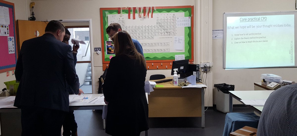 Miss_Lang_BMA's tweet photo. Successful cpd tonight sharing ideas for teaching the science of the core practicals @ScienceBM @EdexcelScience https://t.co/709vANiWiP