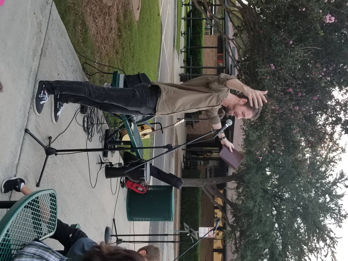 TempleFortWorth's tweet photo. See You At The Pole, what a blessing to start our day in prayer!
#TCSAlwaysOnlyJesus #bestprivatefw #bpsfw #syatp2018 https://t.co/ABpF3KlZcU