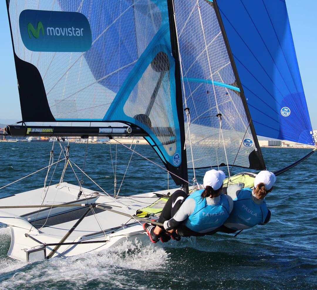 PBarceloPodium's tweet image. Contentas de volver a estar a bordo juntas!! Viento y sol para el primer día de entrenamiento!! A trabajar!
@equipomovistar #sailingenergy @OceanSunglasses #rfev  @cnarenal #alpharopes