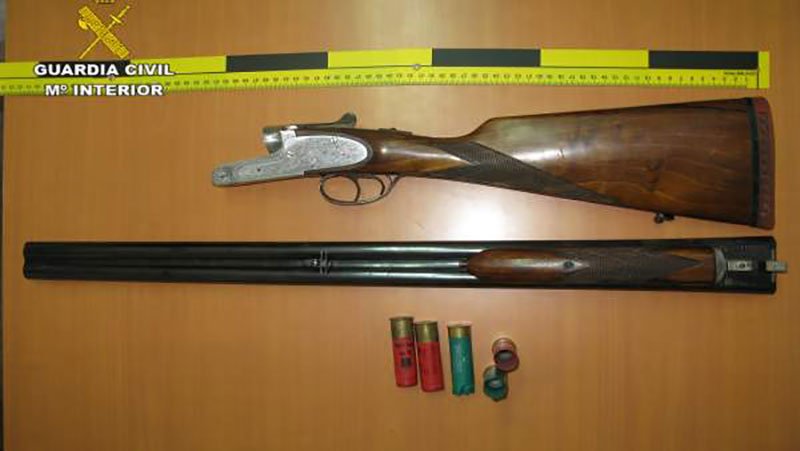 Tres personas roban la escopeta a un cazador y le destrozan el coche
bit.ly/2DVEeed #ElCotodeCaza #Caza #Cazadores #Robo #Escopeta #Daños #Destrozo #Vehículo #Almuñécar #Córdoba #Andalucía #GuardiaCivil #Espera #Aguardo #Jabalí