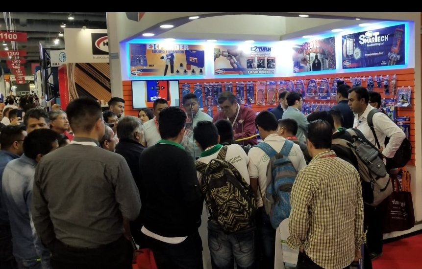 Uniweld_Export's tweet photo. #AHREXPO Mexico, mucha actividad ayer. No fasten hoy! Stand#909 https://t.co/WZ6pe3694R