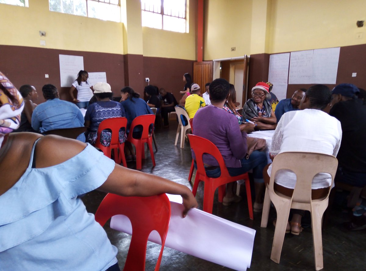 YLNS_Foundation's tweet photo. The @YLNS_Foundation today engaged with the people of Soweto together to resolve issues that affect societies in a bad way. A great initiative by @MAPONYAMALL2 https://t.co/GAjaRWxVIq