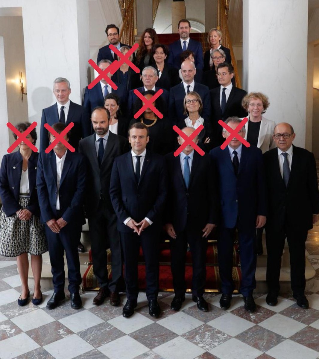CheeperOff's tweet photo. ⭕ 17 mois plus tard c'est une véritable hécatombe chez #Macron... 😂
#CollombDémission #EM #EnMarche https://t.co/heSS52r9Pw