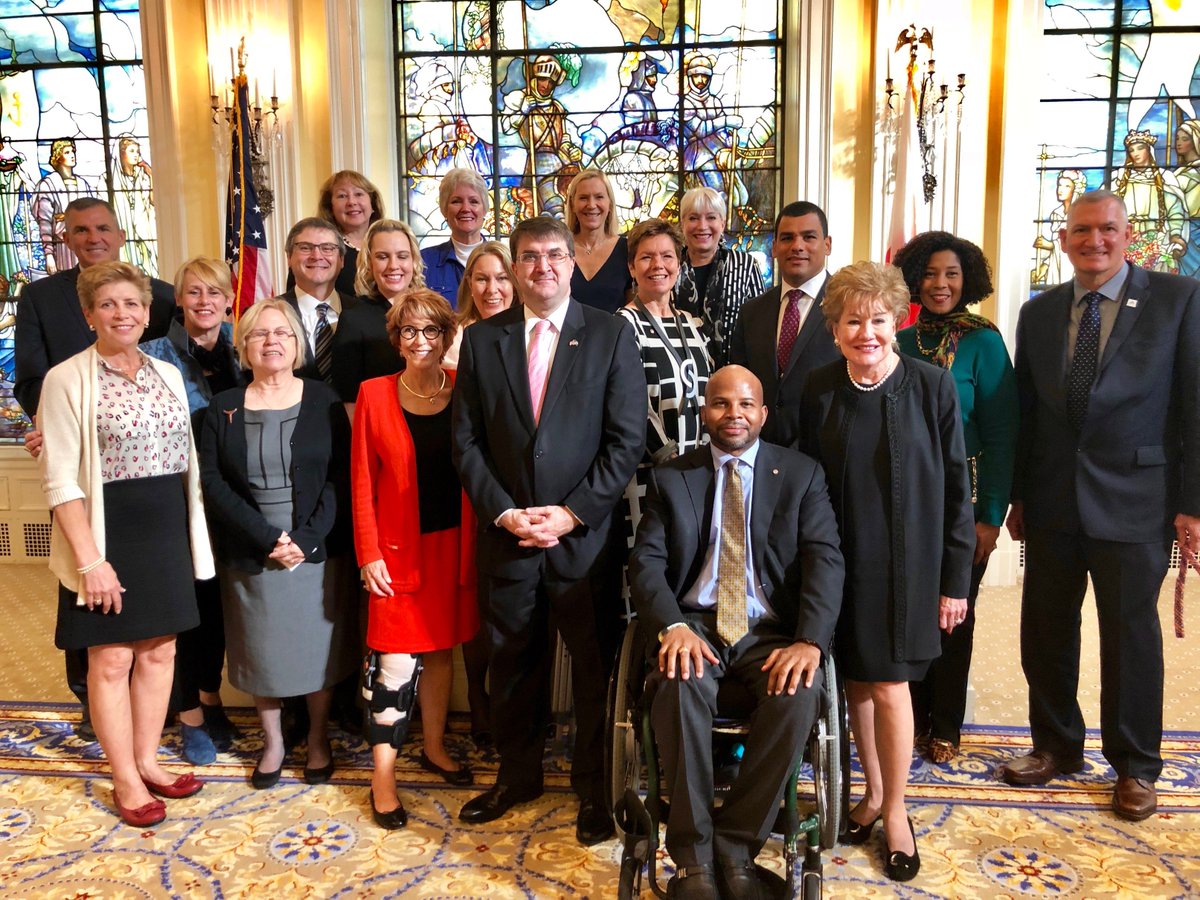DoleFoundation's tweet photo. Senator Dole is proud to lead this committee and work alongside @VetsExperience, @wwp, @USAA, @PhilipsNA, @TAPSorg, @Stand4Heroes, @RedCross, @the_USO, @AMVETSHQ, &amp; others to influence access, quality, &amp; accountability within the VA &amp; improve support for veteran family members. https://t.co/jXEfVGuFx0
