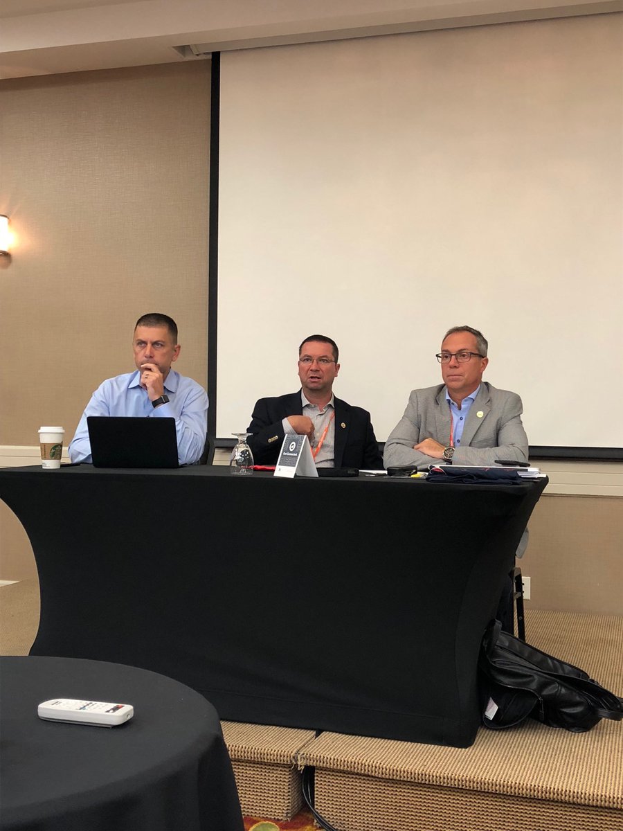 opffa's tweet photo. Executive Board members @markatrain @guelphpffaprez @DanVanderLelie hosting a Senior Local Executive roundtable at #OPFFAEd2018. https://t.co/LDMyly34Op