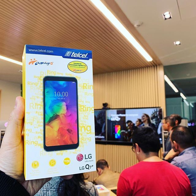 LuisGyG's tweet photo. Este es el nuevo #LGQ7Plus de  @lgmobilemx #APruebaDe pues viene con certificación #IP68. Al rato video de unboxing y configuración. https://t.co/s4nVxrWcgI https://t.co/a8GKjf1GCo