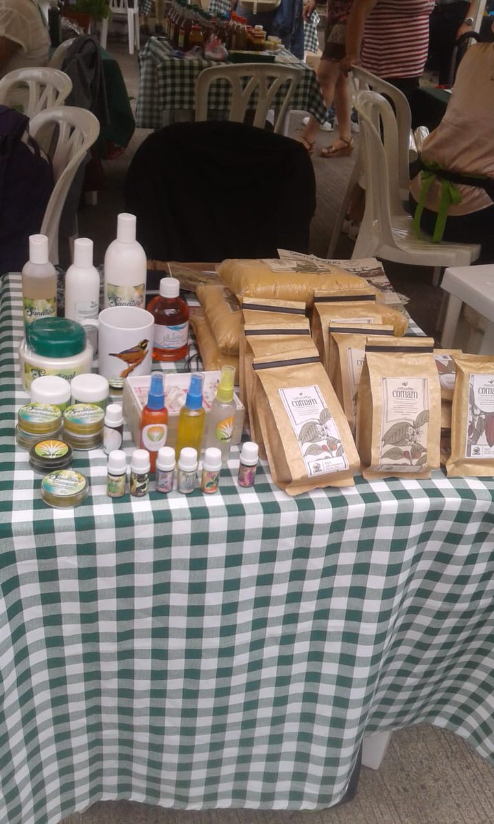Serraniagua's tweet image. Participando al mercado agroecologico de la Universidad Tecnológica de Pereira! #alimentosparalavida #UTP #comam #serraniagua