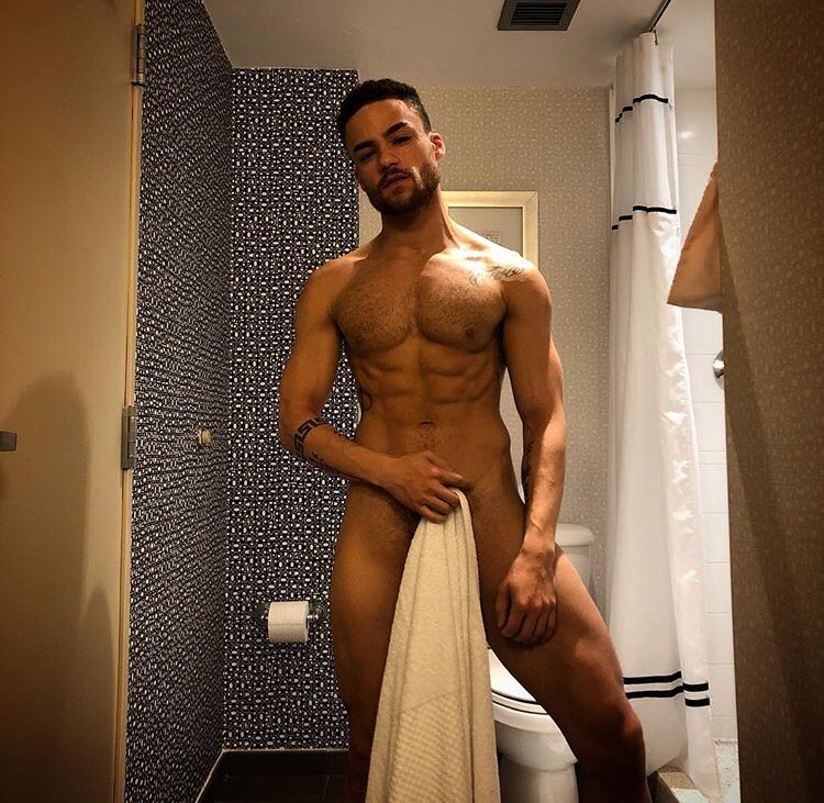 BottomRp's tweet image. “Hey daddy, I’m your slut, use me”
Lewd account for gay pornstar Beaux Banks!
Likes it hard
No nasty stuff
Bottom, only RP-ing with tops
Sexy and big ass
Loves some group fuck, tho
Call me names
Age can be switched easily 
RT and Like, Please? 
             ❤️🍑🍆🔥