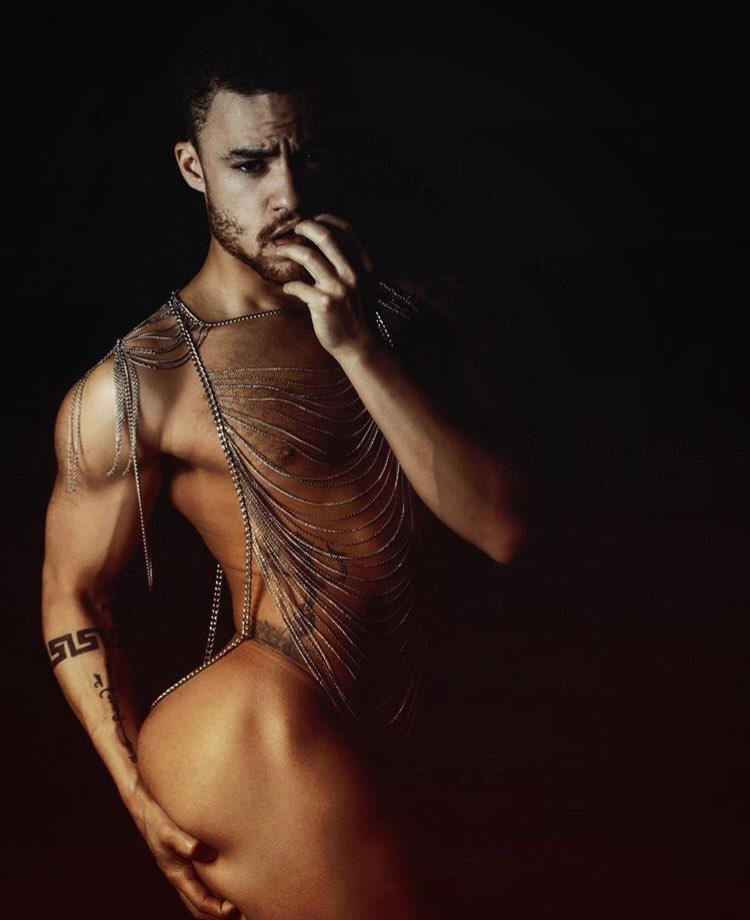 BottomRp's tweet image. “Hey daddy, I’m your slut, use me”
Lewd account for gay pornstar Beaux Banks!
Likes it hard
No nasty stuff
Bottom, only RP-ing with tops
Sexy and big ass
Loves some group fuck, tho
Call me names
Age can be switched easily 
RT and Like, Please? 
             ❤️🍑🍆🔥