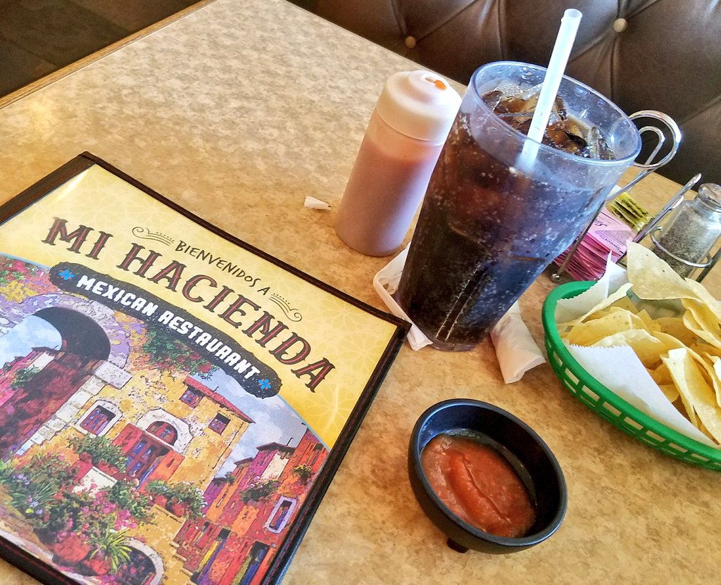 DaddyKitty90's tweet photo. Whos paying for lunch today?
Been craving Mexican for a few days
Tell ur gf/wife she should pack lunch b/c u won't have extra to spend
Start sending u know u want to

#findom #findomme #homewrecker
#BBR #VFE #NvN #SRS
@rt4findo
@FD_rts
@RTBDSM
@underdeskloser2
@RtFindo
@RTBitten https://t.co/2UbHFMXlzP