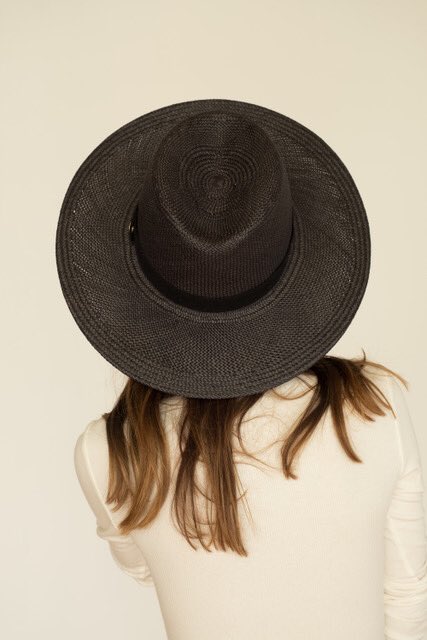 fannyandjune's tweet photo. Celebrating the launch of new hats for @Fauxgerty tomorrow at The Shay in Nashville, 5-8pm. Come hang! Snacks from Pastaria and Sump! 🍝☕️👒👗✨ https://t.co/8YhHvHOXaZ