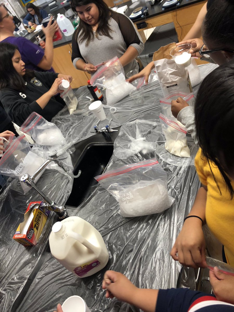 VikingCte's tweet photo. Lanier Tech-Girls Making Ice Cream! @LhsHackers @LanierBiotech @AustinISD @lanier #Biotechnology https://t.co/r8MUshoQlm