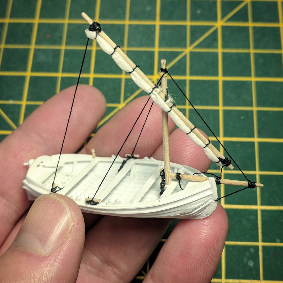 JamesQuaile's tweet photo. #scrachbuilt #sailboat #miniatures #DnD #miniaturepainting #scale #tiny # https://t.co/FUENfujwhA