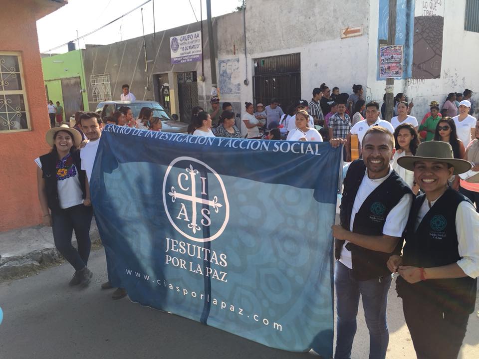 CiasPaz's tweet photo. El 29 de septiembre, San Miguel Octopan, #Celaya vivió su fiesta patronal comunitaria en alegría y esperanza. Juntos, iglesia, gobierno y vecinos, por la #ReconstruccióndelTejidoSocial https://t.co/cEVRVnEKHL