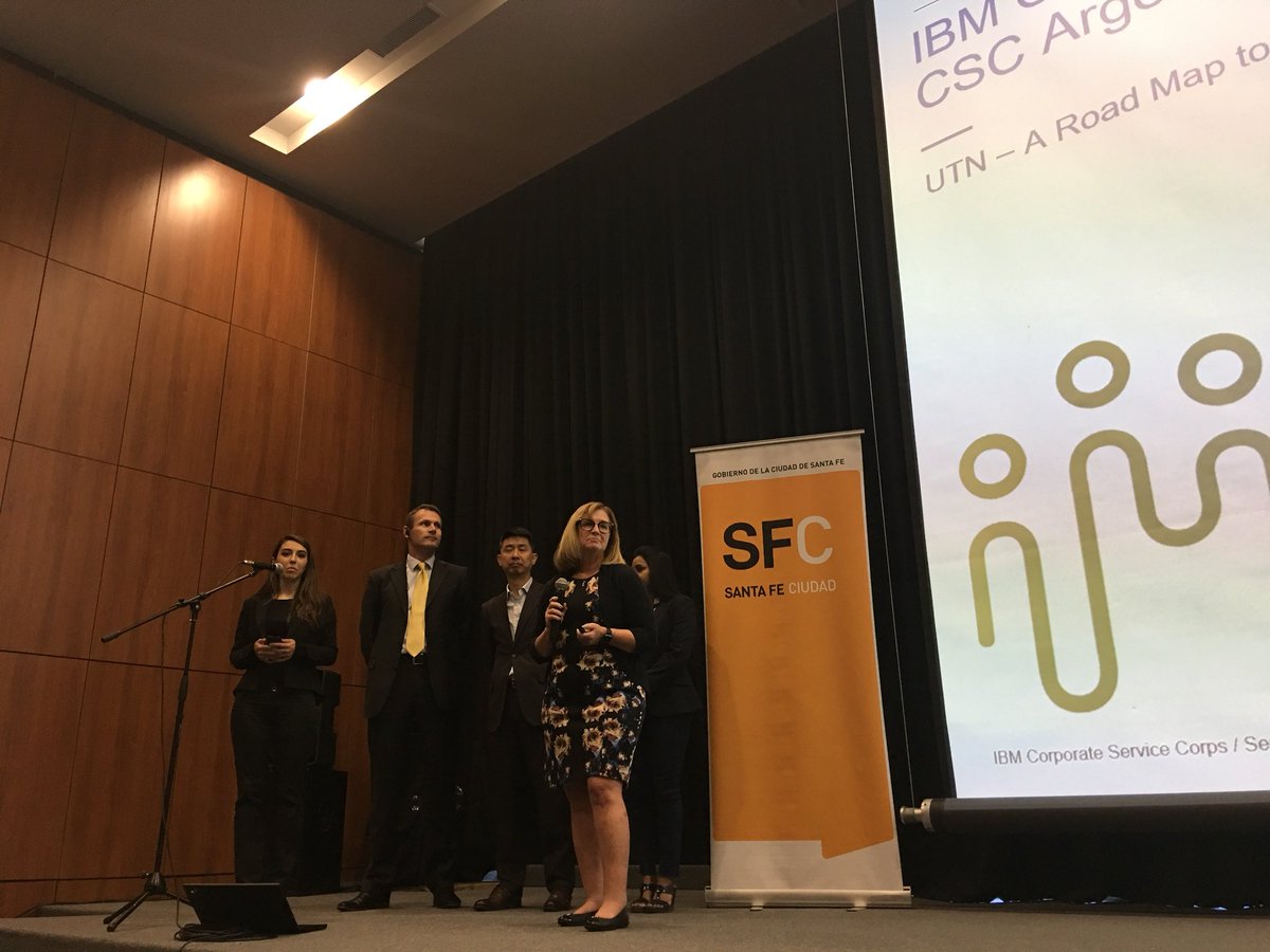 PieraCurotto's tweet photo. Presentación final del team #CSCAR6 para @UTNSantaFe con un plan estratégico para crear una fábrica de ideas innovadoras en la universidad que beneficien a la comunidad @citizenIBM @IBMArgentina @DigitalOppTrust #GoodTechIBM @IBMCSC @EmpleosIBMLatam @CarinaSpero @ValeGGC https://t.co/piZHFT9bog