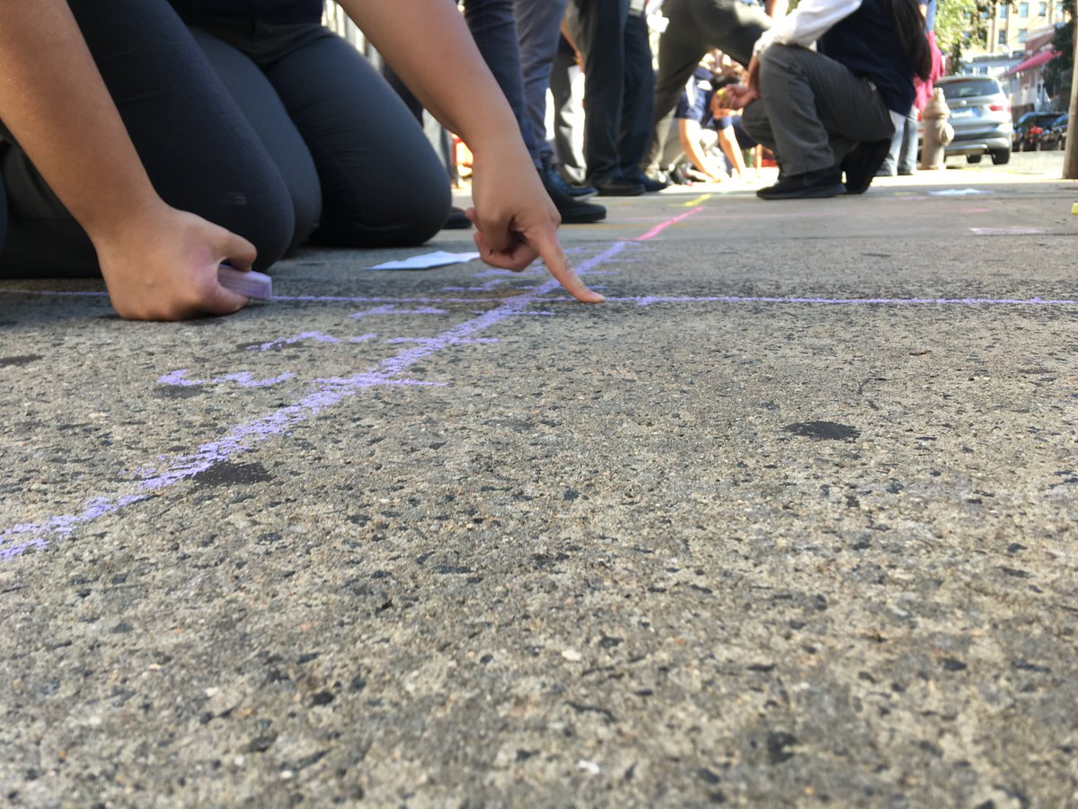 _b_p's tweet image. Lots of #sidewalkmath today. #alg2chat