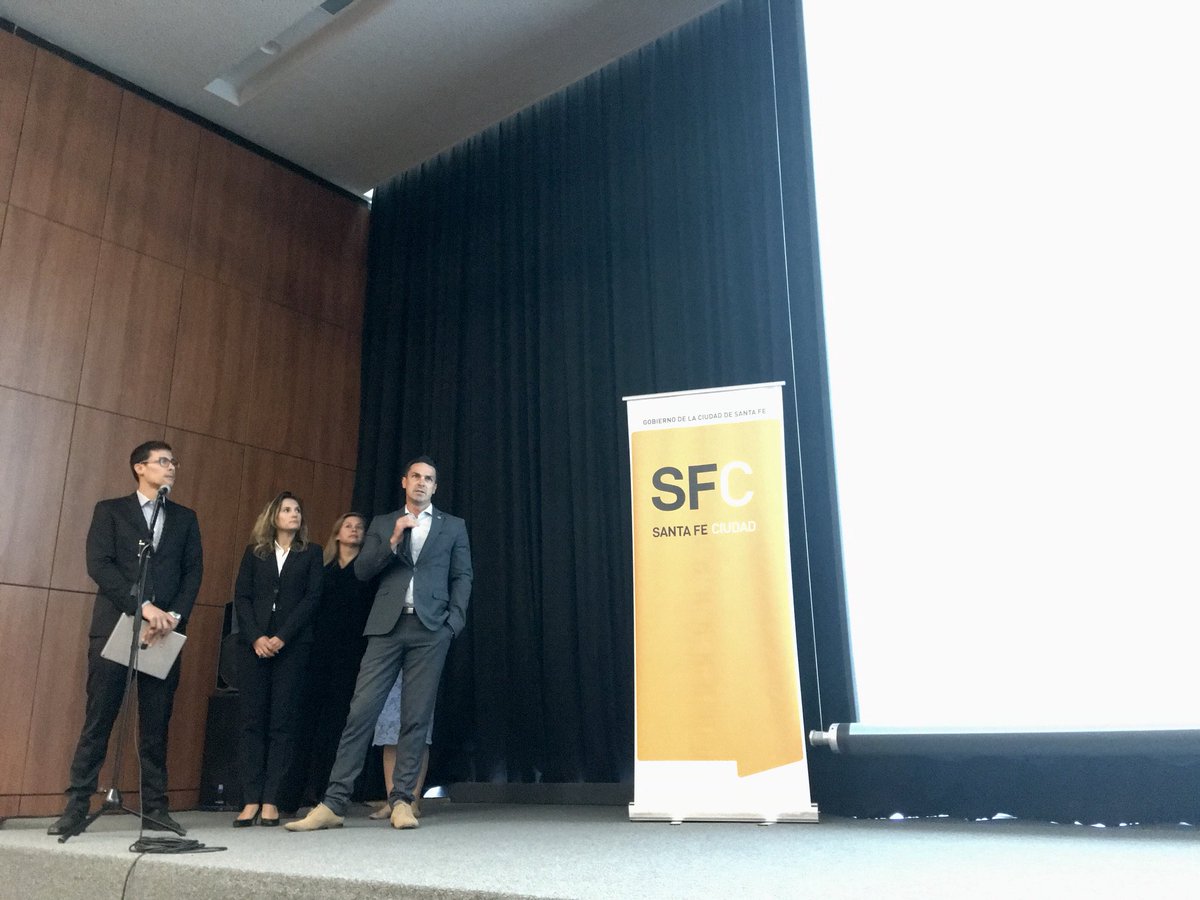 PieraCurotto's tweet photo. Presentación final del team #CSCAR6 para @Basfe2 con recomendaciones y acciones concretas para llevar al Banco de Alimentos de @SantaFeCiudad al siguiente nivel @citizenIBM @IBMArgentina @DigitalOppTrust #GoodTechIBM #IBMCSC @EmpleosIBMLatam @CarinaSpero @ValeGGC https://t.co/ivkLngOEfl