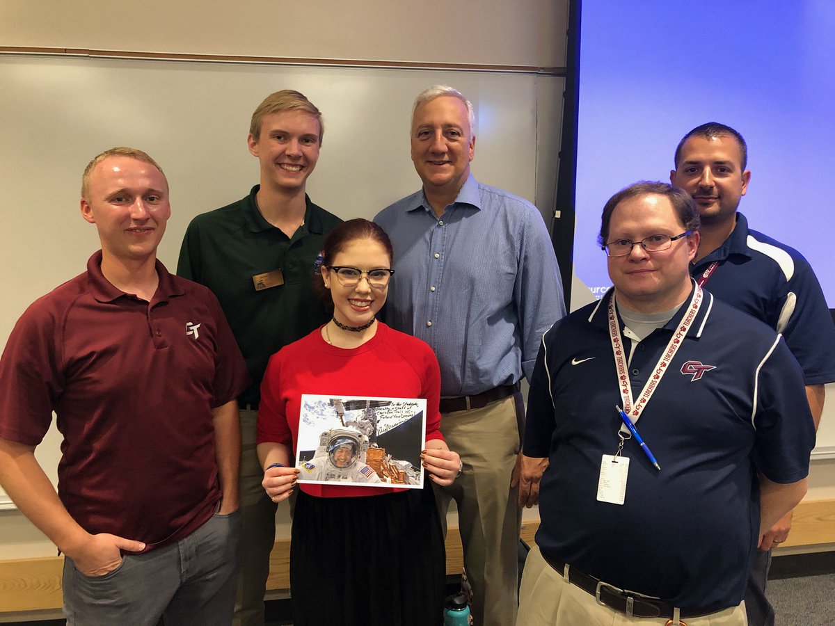 _CTTSA's tweet photo. Great guest speakers like @Astro_Mike are one way our chapter members
Learn to Lead in a Technical World. #OneTSA #NationalTSAWeek https://t.co/gtZXRfoJV4