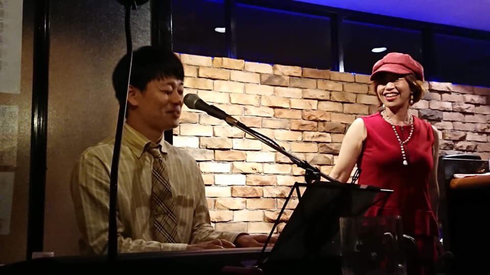 hiroki_pf's tweet photo. 10/3は
#BarPickUp
#阪井楊子 さん vo とデュオ
でしたー♪ https://t.co/OOBgJodC3W
