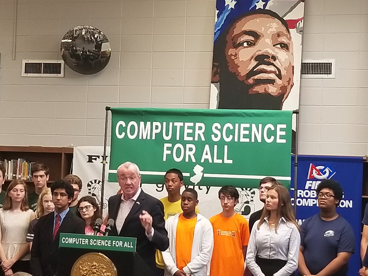 WHCompSci's tweet photo. Governor Murphy announced numerous Computer Science for all initiative today. #cs4nj #cstanj #cs4all #code https://t.co/ZaddIWrOf1
