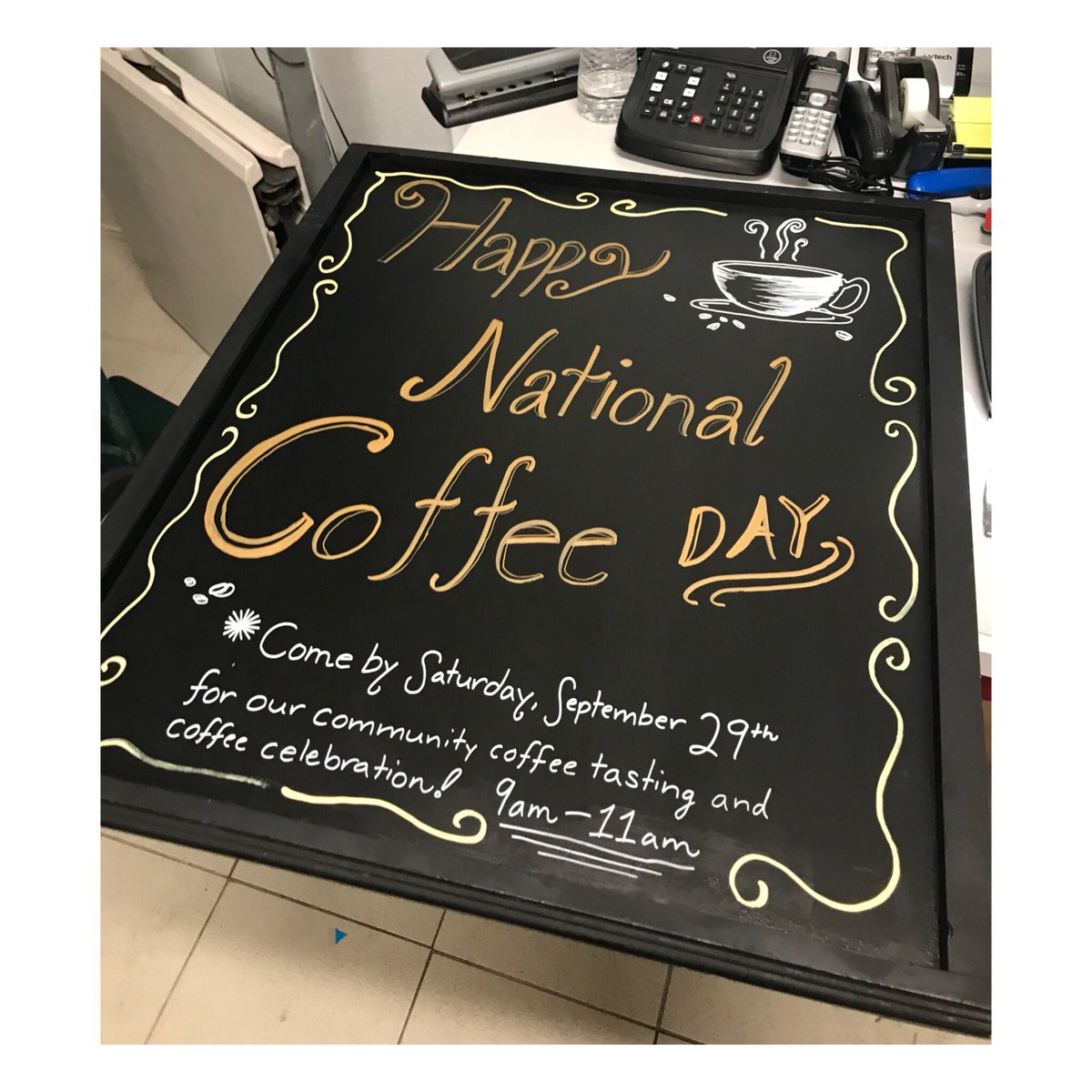 JessiMaiJ's tweet image. Happy National Coffee Day!  I’m very happy I got to draw this sign!  If you’re in the High Desert let me know if you need a sign, or any graphics done!
#chalkart #chalksign #chalkwriting #chalklettering #lettering #art #coffee #nationalcoffeeday #victorvalley #drawing #graphicart