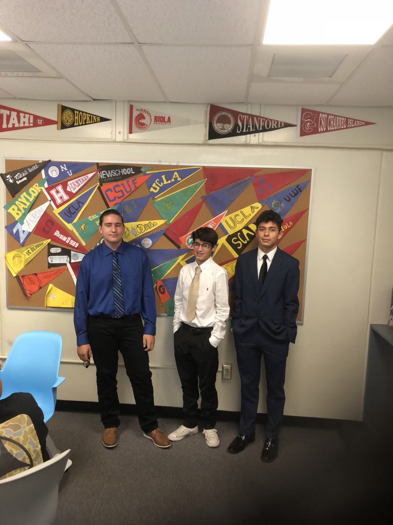 CoachR_LHHoops's tweet photo. Some of our freshman #HiPATH students looking sharp as they represent our #MBA program. So many great programs for our kids to chose from here @LaHabraHS https://t.co/cbtlJ3gupE
