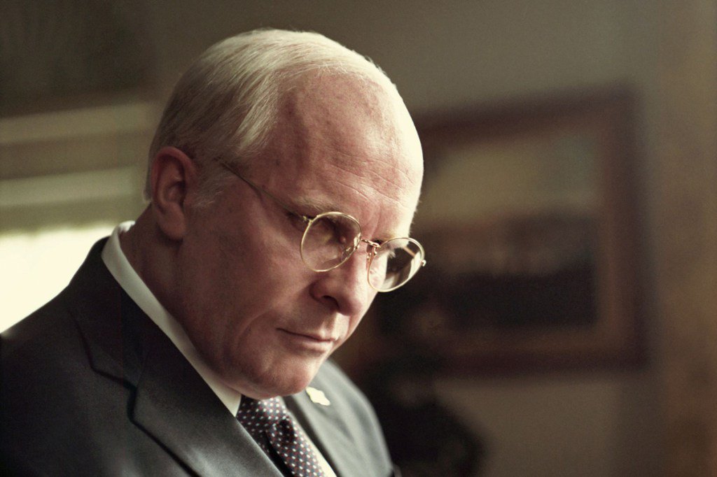 applausscom's tweet photo. Mira la increíble transformación de Christian Bale en el tráiler de ‘Vice’ https://t.co/ZUcBcwKSZl https://t.co/K5oB4fgNpz