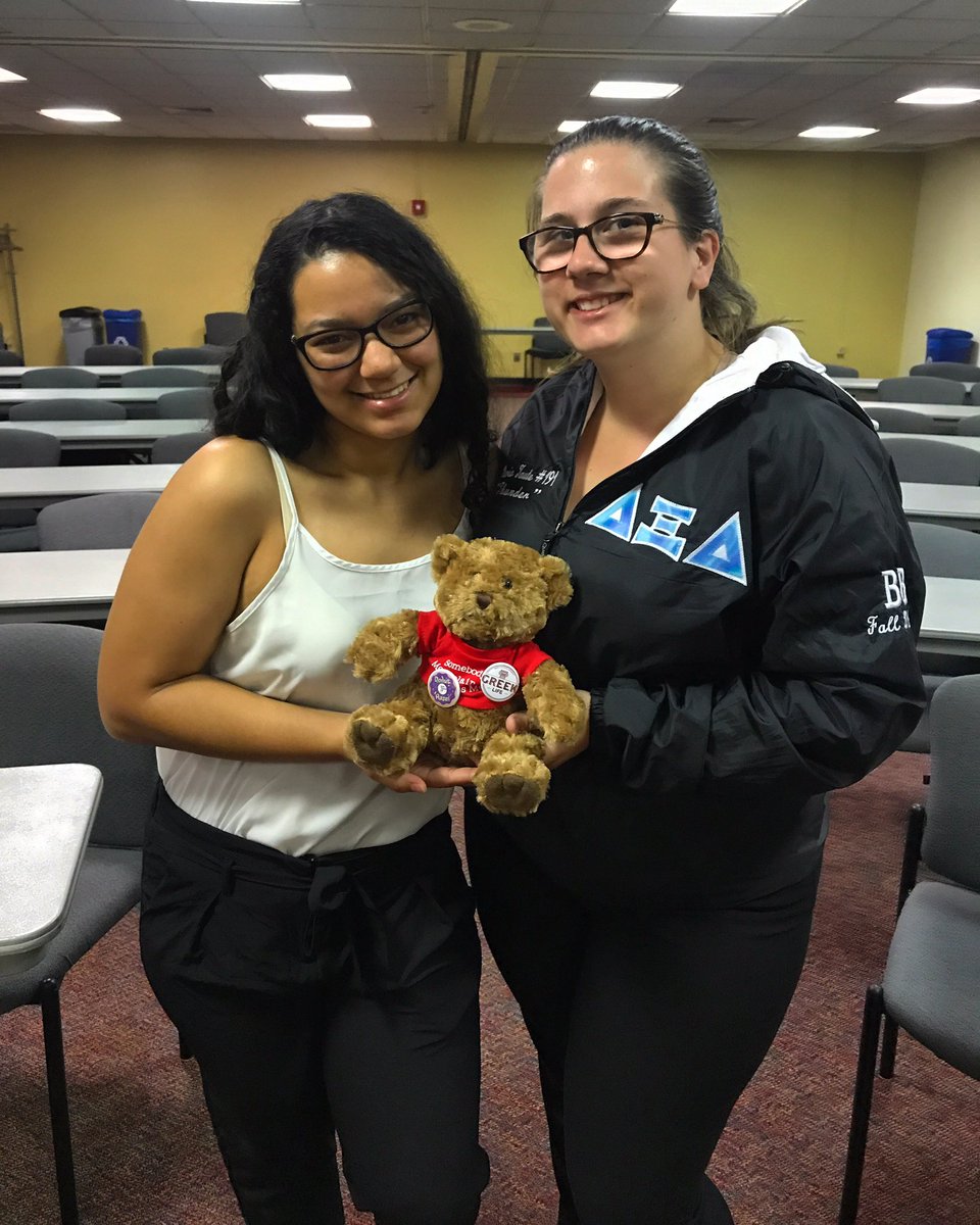 GreekLifeMSU's tweet photo. Check out our last few Greeks of the Week!! https://t.co/QiaUMlQa2p