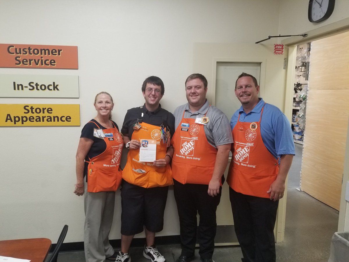 Recognizing D23 Specialist Kevin for an outstanding job driving measures and sales in the flooring department! PLUS...a great day in specialty with a $17500 HVAC SALE!!! #keepingitcoolatthebeach #bestteamever <a href="/LaneyAgliam/">Laney Agliam</a> <a href="/Jeffbrennerhd/">Jeff Brenner</a> <a href="/NotoKara/">Kara Noto</a> @PS_RSM @ligiae76 @RyanHD849
