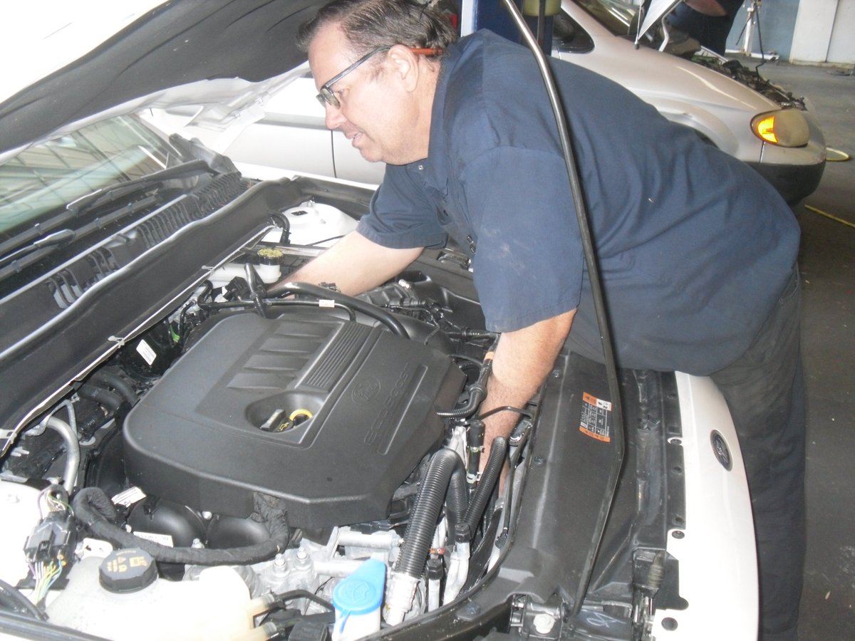 chelseesacA's tweet photo. A/C NOT BLOWING/BLOWS WARM CALL CHELSEE'S A/C & BRAKE EMPOREUM @ https://t.co/qTnG4CoSUA
@ 602 242 1253 WE OFFER A FREE CHECK OUT W/10% OFF W/MENTION OF THIS POST #Chelseesacandbrake #Automotive #Autobrakerepair #Autoacrepair #Autorepairnearme #Autoenginerepair #Autodiag #Autos https://t.co/2XYTNv86Gs