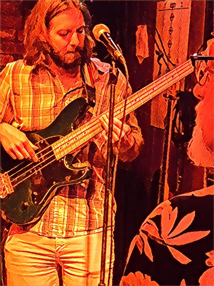 collectivemannj's tweet photo. Collective Man will be doing a series of impromtu shows - so stay tuned! Monday was Hilltop in Lodi!
Photocreds Carpino Korinek
#MusicMonday #livemusic #fender #photography #rock #artist #OpenMic #localmusic #njmusic #NewJersey #concert #concertphotos #groovy https://t.co/tvES2cKqAQ