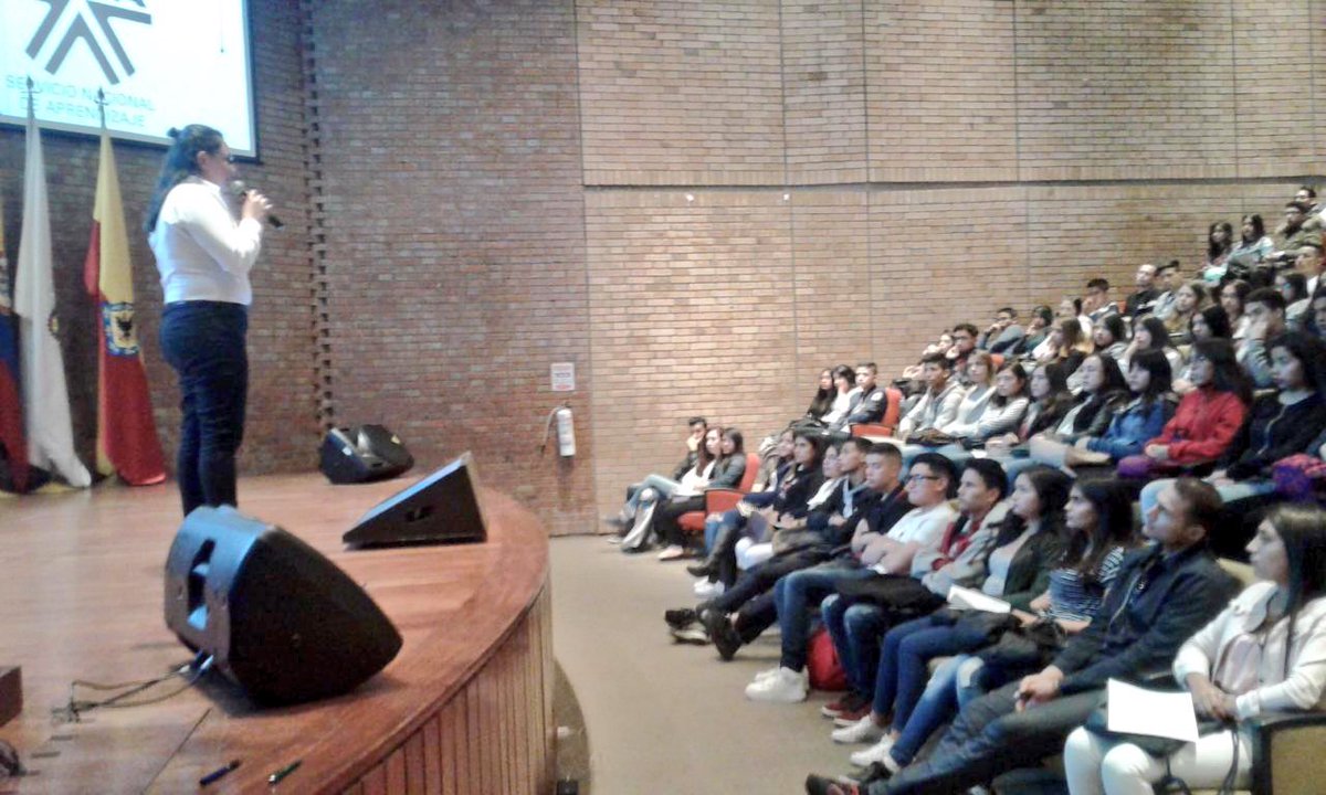 EnriqueRomeroDC's tweet photo. En el Centro de Gestión de Mercados, Logísticas y TI, son 720 nuevos aprendices que depositan su confianza y metas en la entidad más querida por los comlombianos @SENAComunica gracias por su confianza en la entidad #BienvenidaSENA https://t.co/fS0COP96db