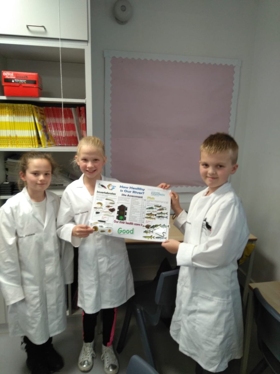 ClydeRF's tweet image. Today we finished #FlyingFish with Mossvale Primary! A great project with more than 200 #FutureStewards full of enthusiasm for rivers! Thank you @GLA_Airport #FlightPathFund and all the schools!