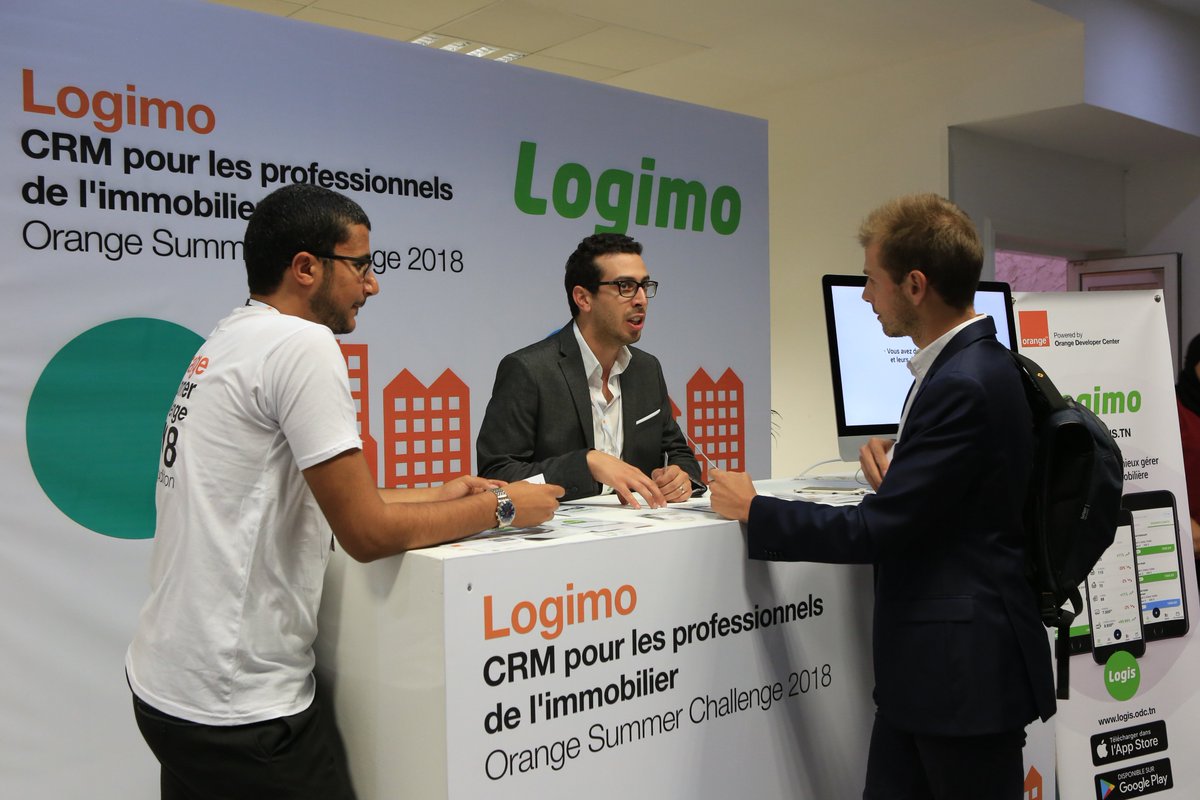 OrangeTN_Plus's tweet photo. En direct des stands des équipes de l'#OSC2018 https://t.co/BiAIX1zloo