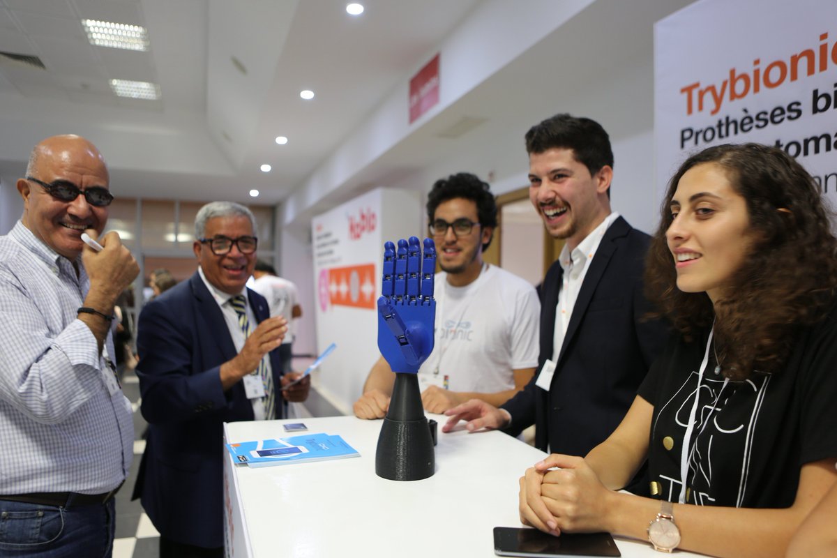 OrangeTN_Plus's tweet photo. En direct des stands des équipes de l'#OSC2018 https://t.co/BiAIX1zloo