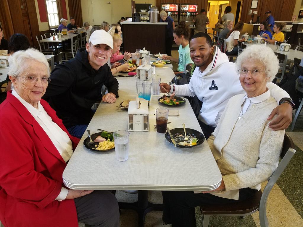 ohiodominican's tweet photo. ODU students welcomed @PeaceDominicans Sisters to join them for lunch and conversation today in Hamilton Hall, donating a meal swipe to buy lunch for the Sisters during "Swipe a Sister for Lunch" as part of our Founders Day activities. #ODU #ODUFoundersDay https://t.co/TUtIfPP2MX