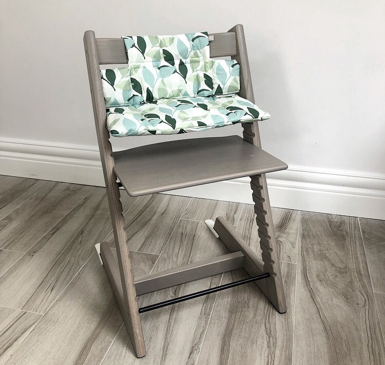 eatsleepchic_ie's tweet image. With so many high chair options out there, it might be difficult to pick the perfect chair for you and your baby... 
Read more: eatsleepchic.ie/a-high-chair-s…

@StokkeBaby 
#PregnancyBlog
#mommyblogger
#ChairForLife